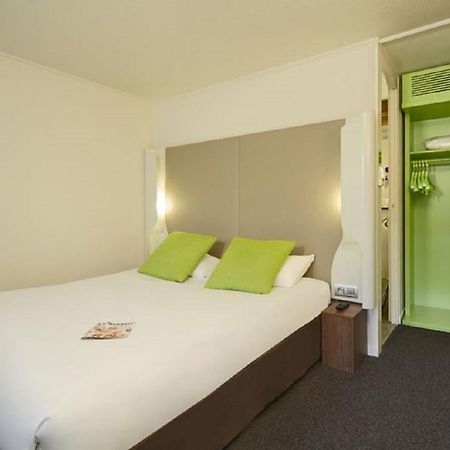 Campanile Lille - Seclin Hotell Exteriör bild