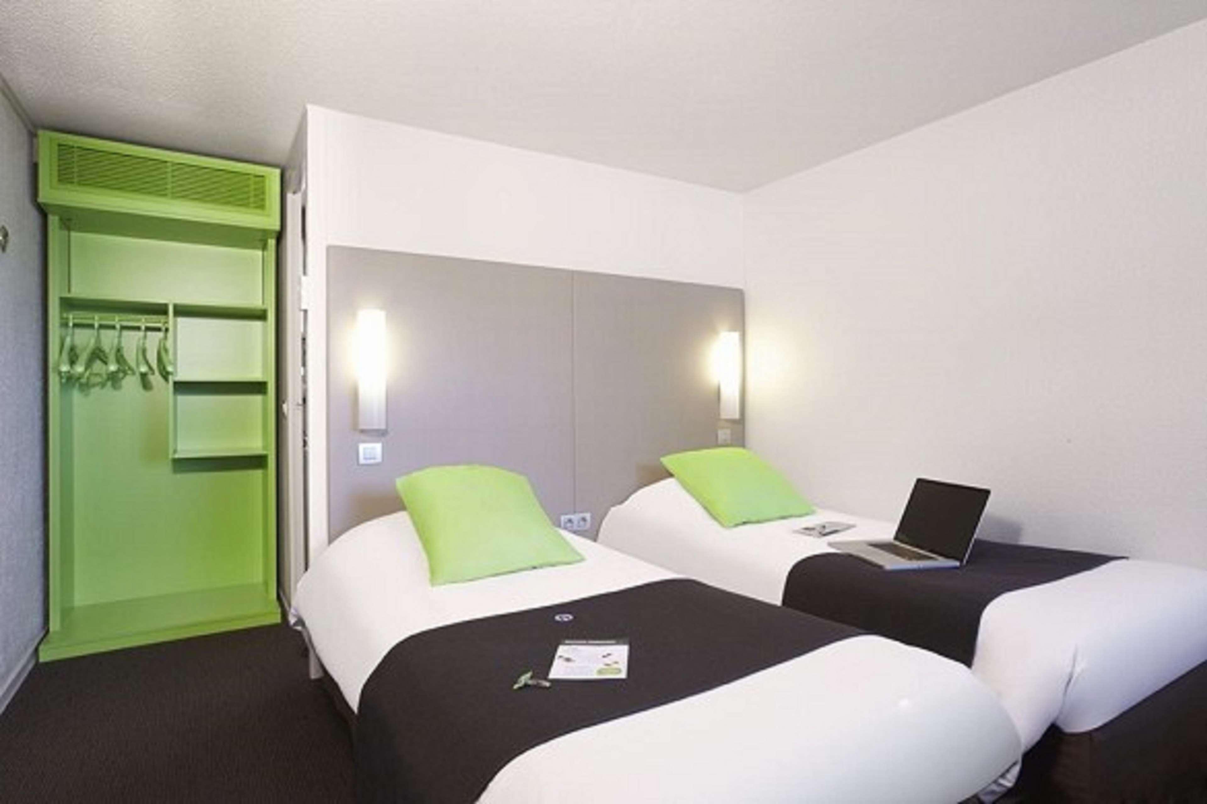 Campanile Lille - Seclin Hotell Exteriör bild