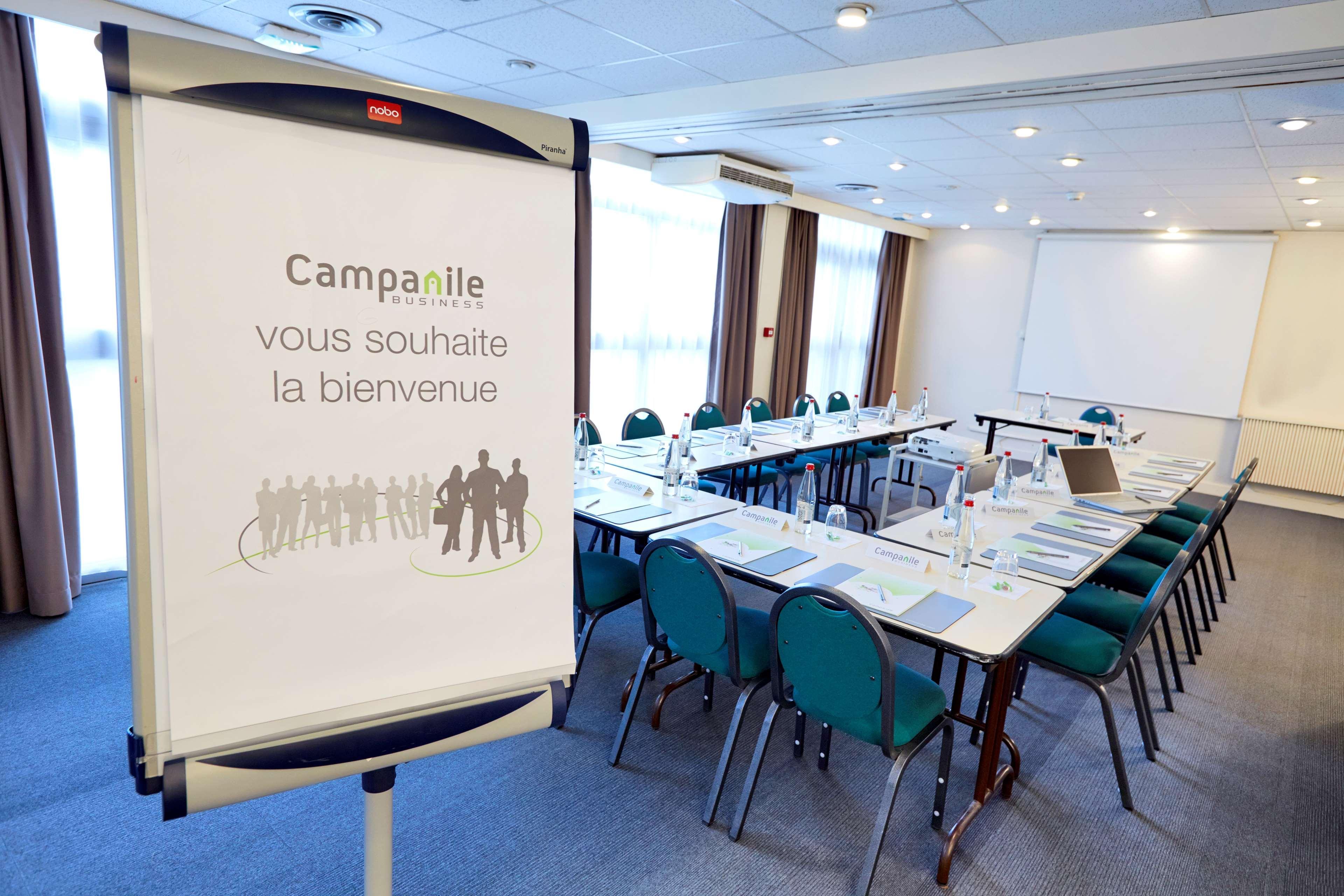 Campanile Lille - Seclin Hotell Exteriör bild