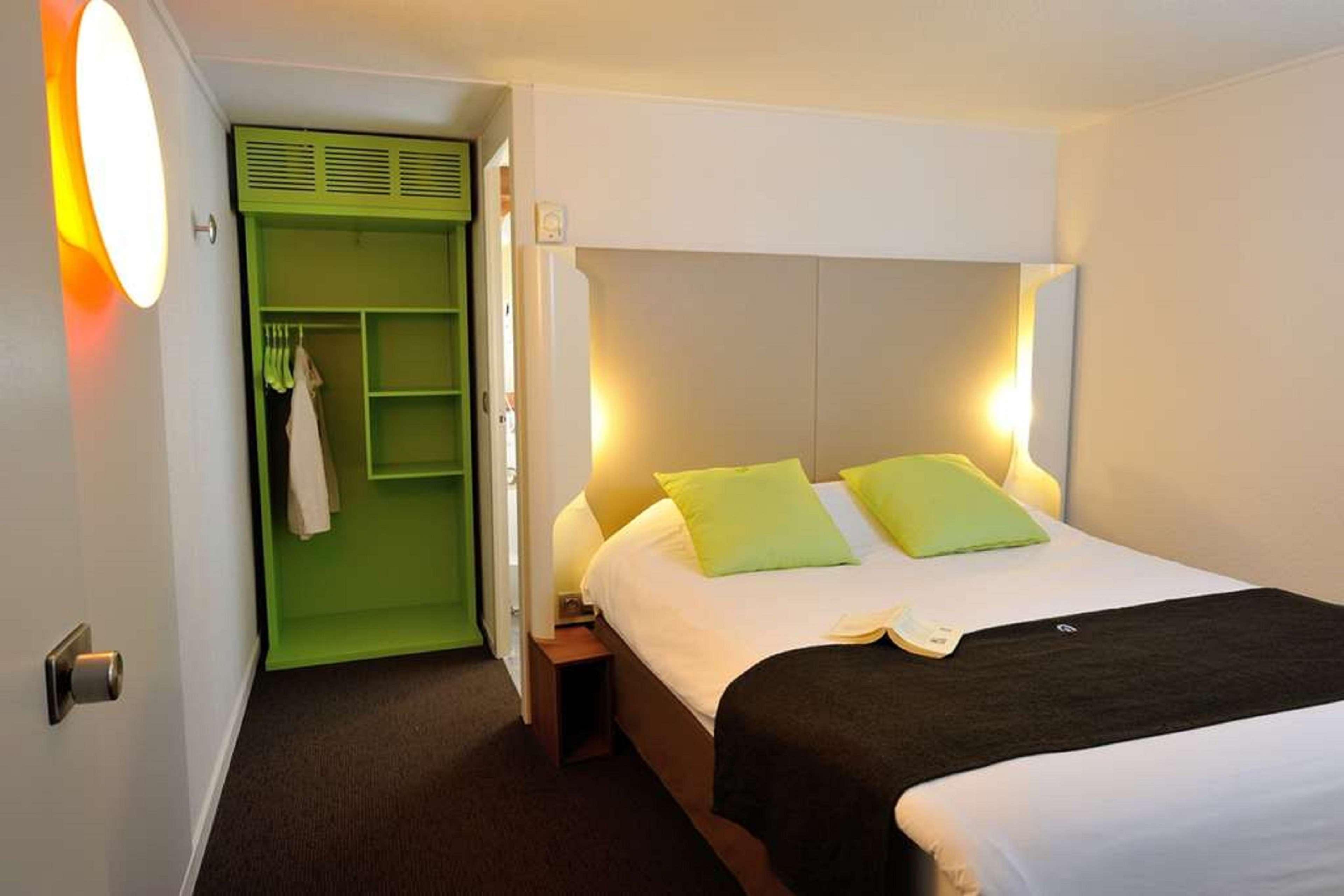 Campanile Lille - Seclin Hotell Exteriör bild