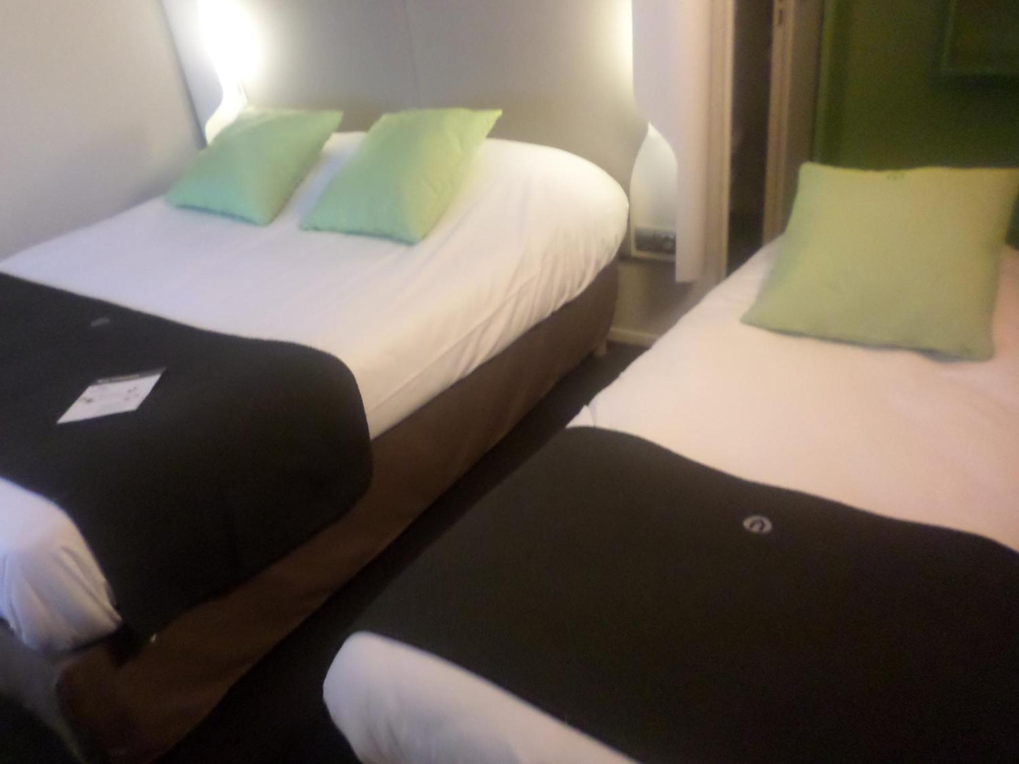 Campanile Lille - Seclin Hotell Rum bild